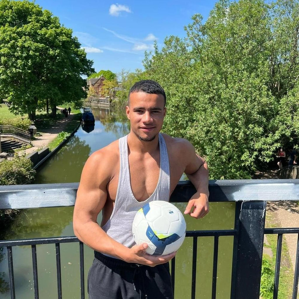 HSTIKKYTOKKY - Kick streams, wins, bio & where he plays